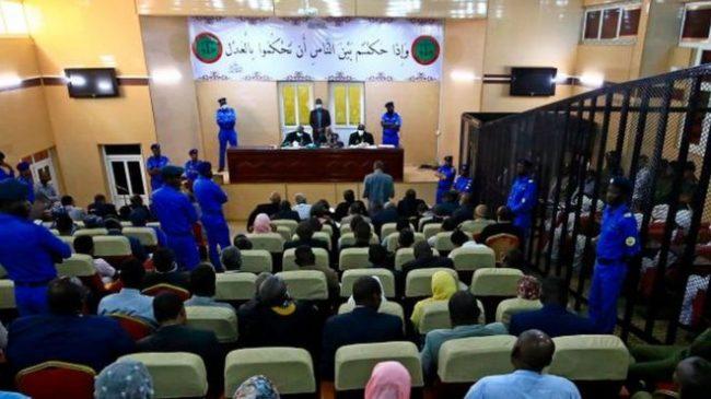 The courthouse in Khartoum was crowded for the start of the trial (Photo: AFP)