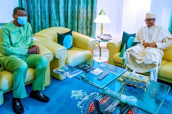 Pastor Adeboye during a visit to President Buhari at the Villa