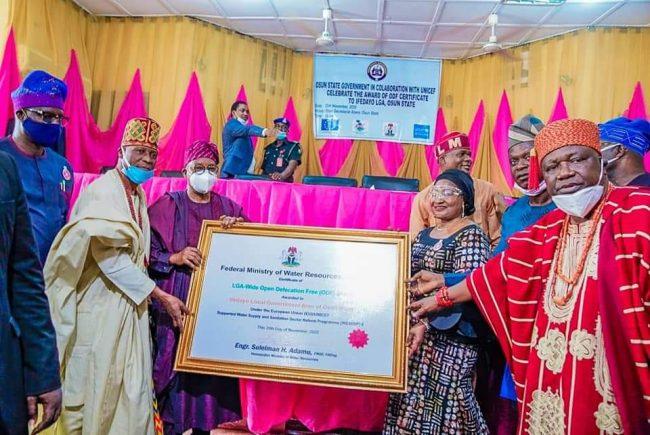 FG lauds Oyetola for 'huge investment' in health sector