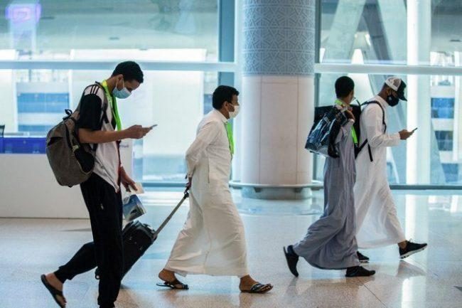 Saudi Arabia suspends all international passenger flights