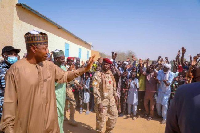 Refugees: Zulum crosses Lake-Chad, shares N50m to 5,000 families in Chad