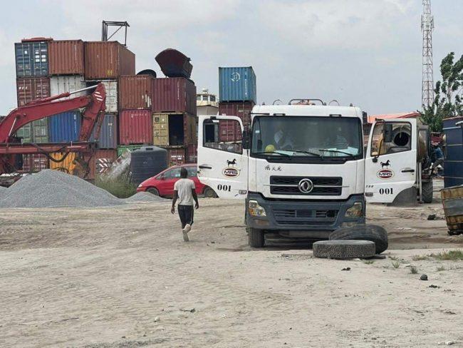 Lagos govt seals five illegal container terminals
