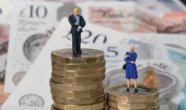UK gives firms six months' grace on gender pay gap reporting