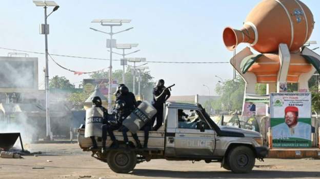 Niger Republic on alert as gunfire heard near presidency