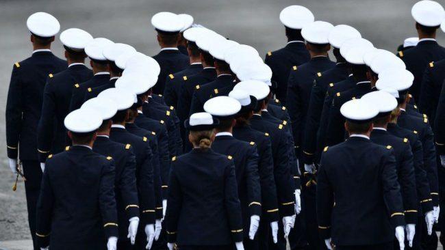 Ex-generals warn of 'deadly civil war' in France