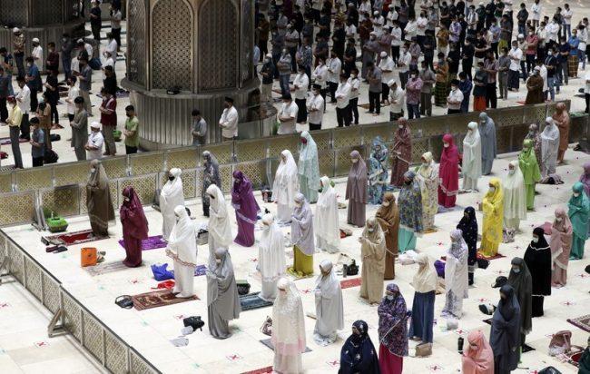 Ramadan Muslims in Indonesia