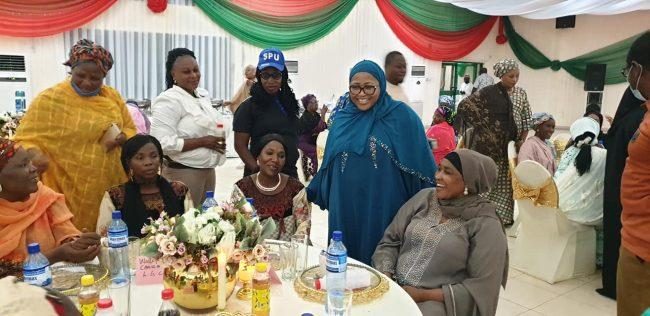 Adamawa governor’s wife organizes special Ramadan iftar