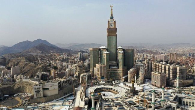 Saudi Arabia orders mosques to reduce volume of speakers