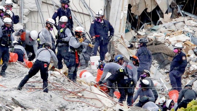 Miami building collapse death toll rises to 16 after four more bodies found