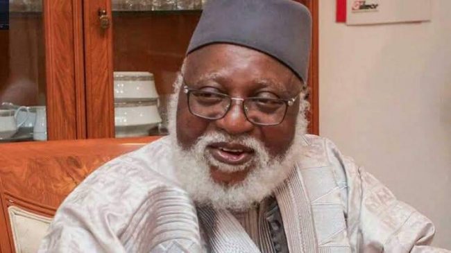 Niger gov felicitates former Head of State Gen Abdulsalami Abubakar at 79