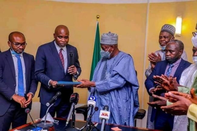 Kano signs MoU for construction of 5,000 housing units for teachers