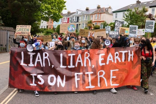 UK Rapper liar liar climate change