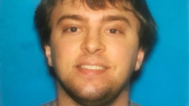 'White supremacist' shoots two black bystanders in US