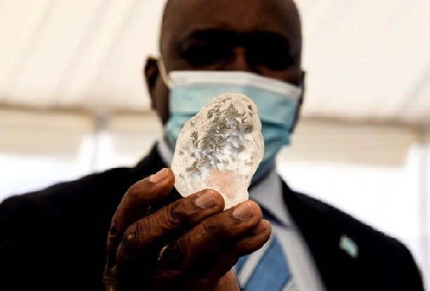 Botswana found world’s ‘third largest’ diamond