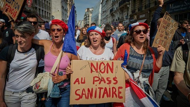Protesters vandalise Covid vaccination centres in France