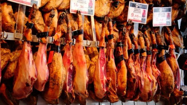 Spanish ministers beef over campaign to eat less meat