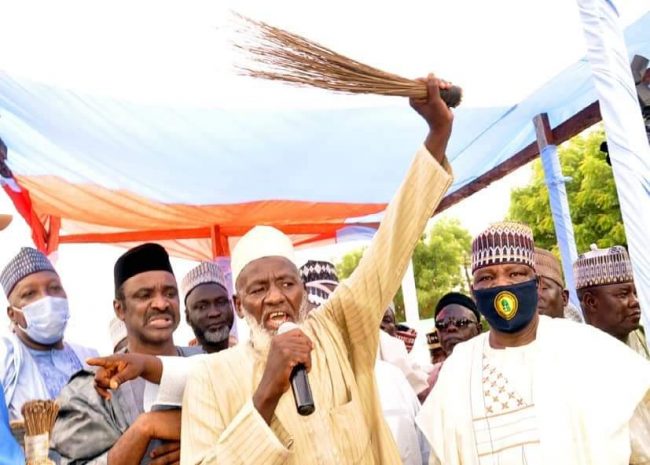 APC receives more decampees as ex-Rep, other PDP stalwarts dump party