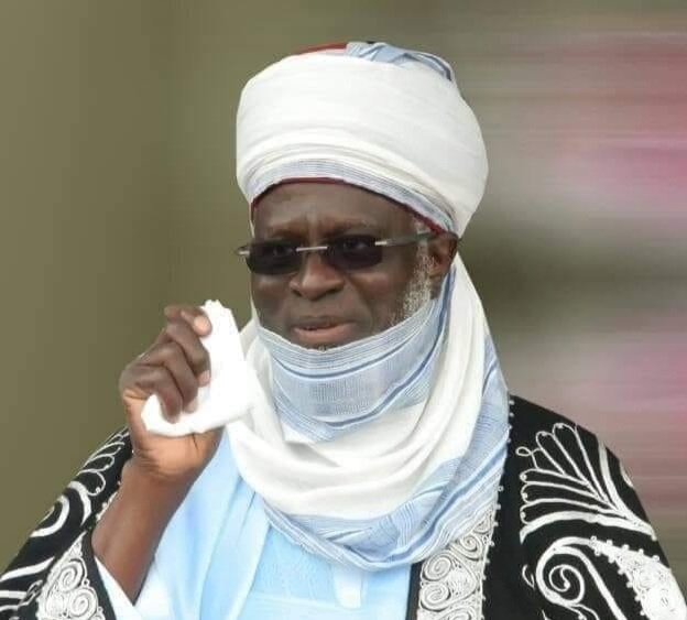 Buhari greets Emir of Zazzau Suleja Awwal Ibrahim on 80th birthday