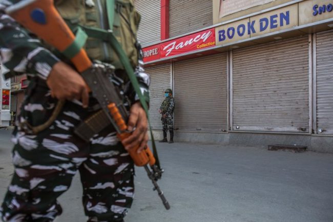 Indian police raid homes, question 4 journalists in Kashmir
