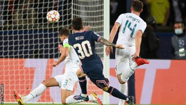 Messi's first PSG goal helps down Manchester City