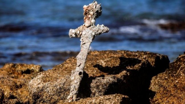 Amateur diver finds 900-year-old crusader sword off Israel's coast