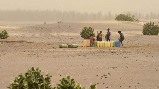 Mali lake vanishing in a warming climate