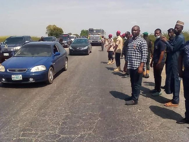 KDSG receives briefings from security forces on Kaduna-Abuja Road attack