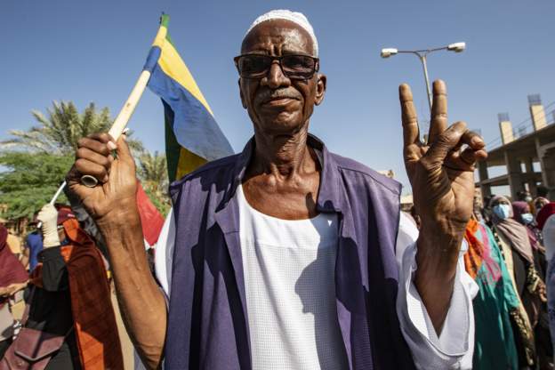 14 shot dead in Sudan protests, doctors say