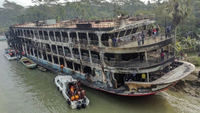 37 killed, 100 injured in Bangladesh ferry fire