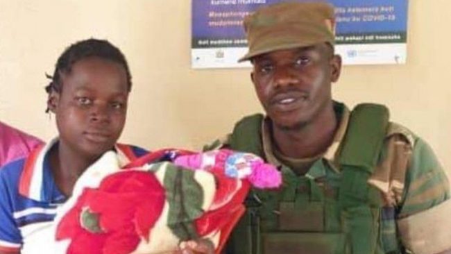 Zambian soldier hailed for helping deliver baby in maize field