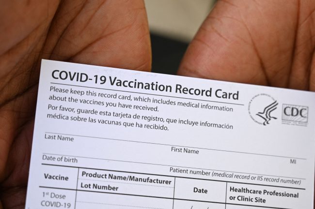 5 Covid vaccine card racketeers arrested in Bauchi