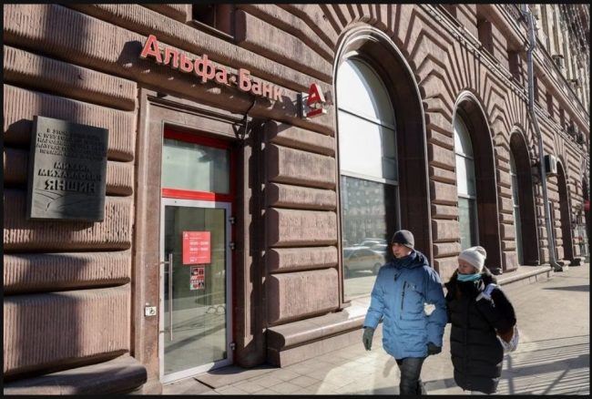 Russian banks turn to China after cutoff from payments systems