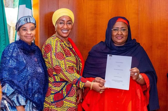 Aisha Buhari signs contract for construction of AFLPM headquarters