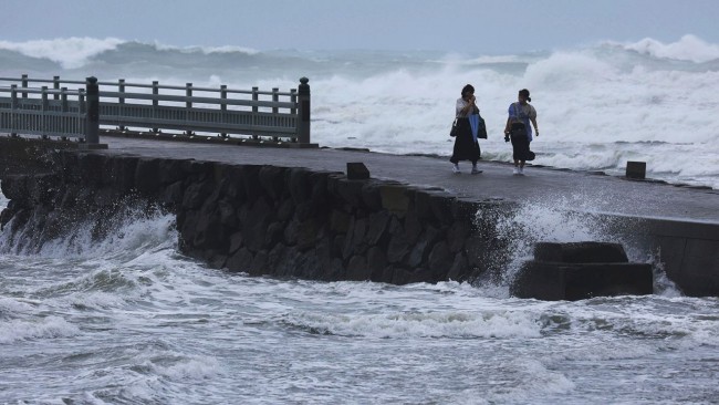 Typhoon Nanmadol - japan typhoon kagoshima