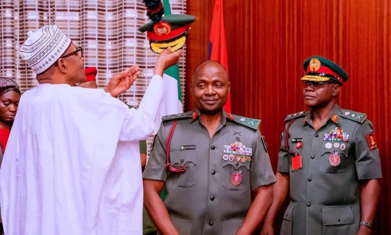 Buhari decorates newly promoted Brigade of Guards commander
