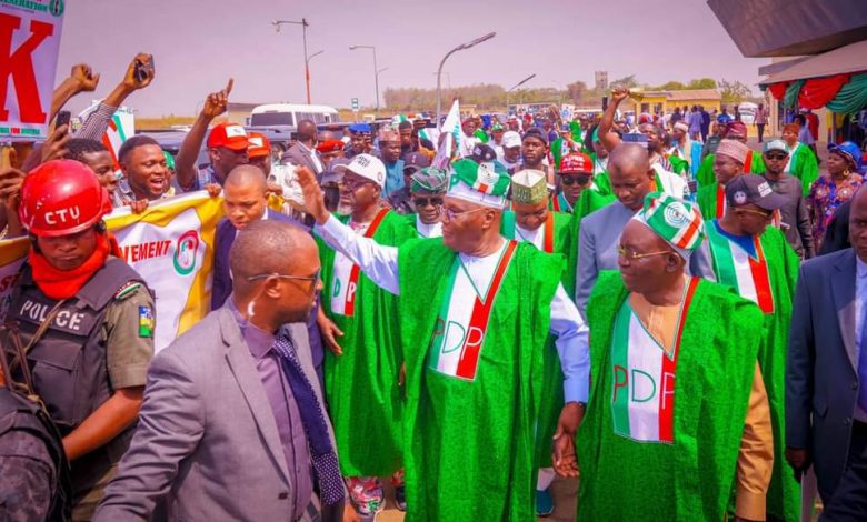 I’m irrevocably committed to my contract with Nigerians, Atiku says at Oyo rally
