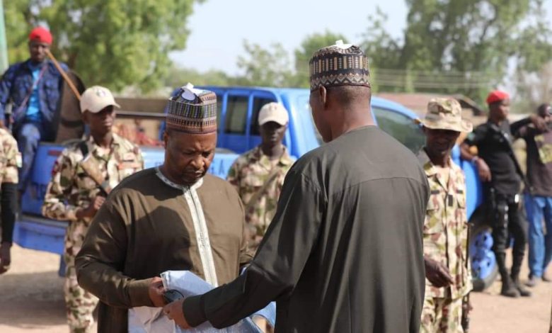 Zulum visits Izge, aids 4000 residents, approves 6 patrol vehicles, road