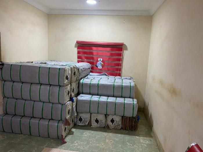 Vote buying: EFCC intercepts bales of fabric in Sokoto