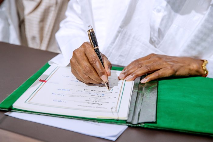 Buhari signs 16 Constitution alteration bills