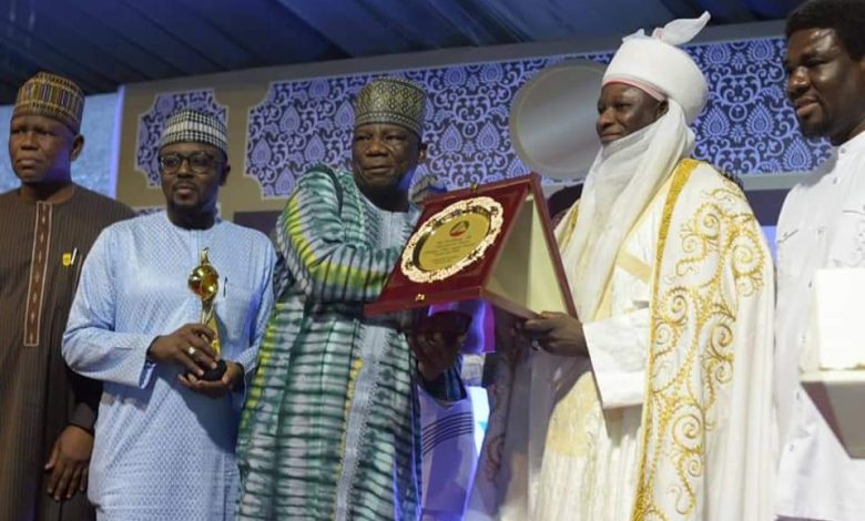 Gombe governor bags TUC's outstanding award