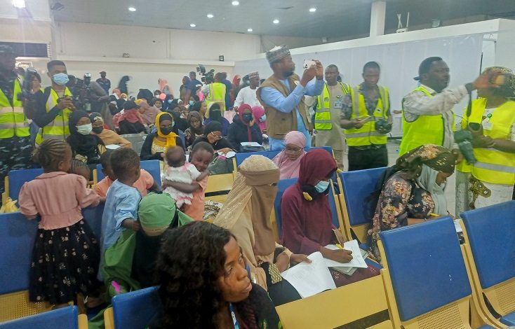 Sudan: Dangote supports Nigerian returnees with N100,000 each
