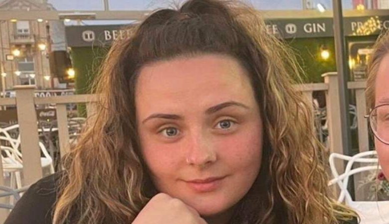 Woman who couldn't read at 16 to graduate with first class honours
