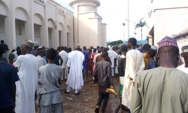 10 worshippers die as part of Zaria central mosque collapses