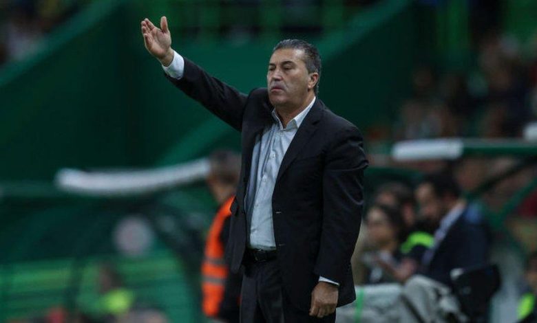 Jose Peseiro agrees pay cut to remain in charge of Nigeria's Super Eagles