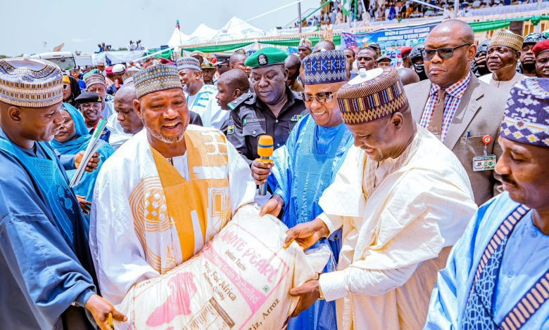 Shettima flags off distribution of palliatives in Sokoto