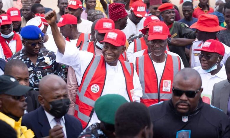 Kano governor engages 4,500 youth as street sweepers