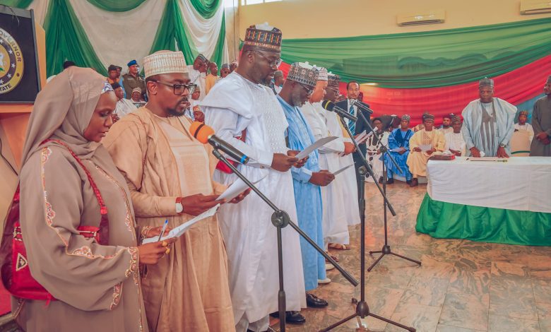 Gombe gov swears in Prof Garkuwa, 16 other commissioners, warns against corruption