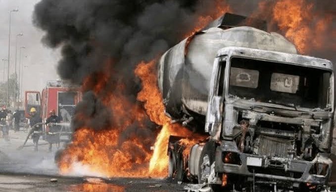 Petrol tanker explodes, injures 20 in Kaduna