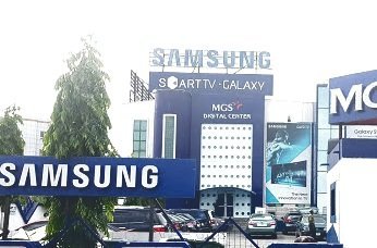 Fire guts popular Samsung store in Abuja