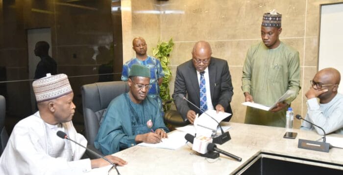 FG signs deal to deliver 100,000 housing units